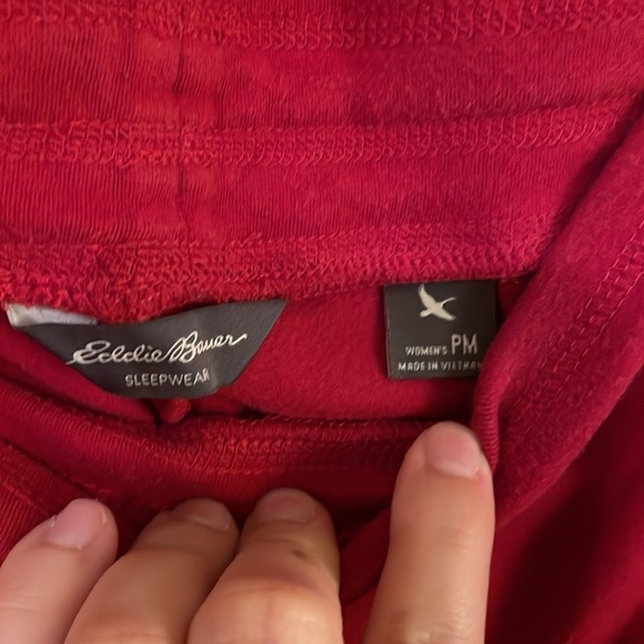 Women's Eddie Bauer Red Sleep Bottoms - Picture 4 of 6